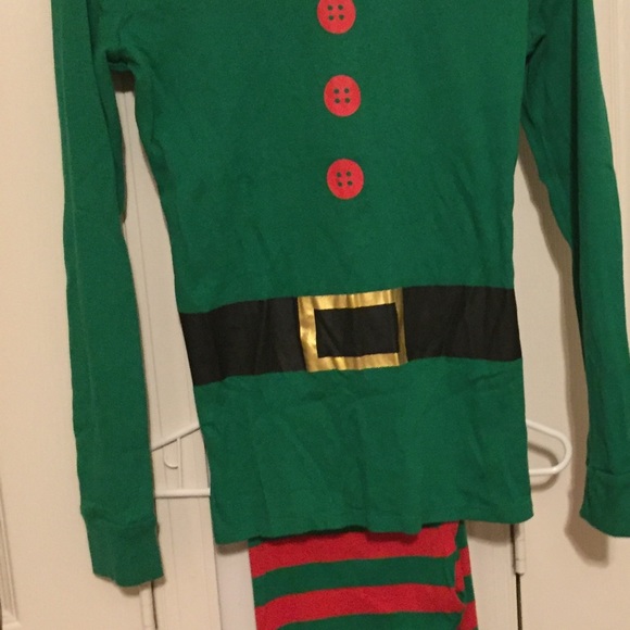 Elf pajamas part of a matching Christmas set - Picture 5 of 5